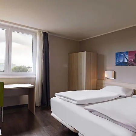 ホテル Krefeld-sued クレーフェルト